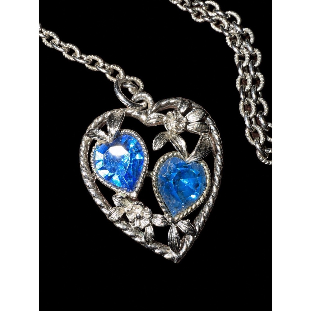 T20152-Vintage Sarah Coventry Love Story Necklace 22" Blue Heart Rhinestone